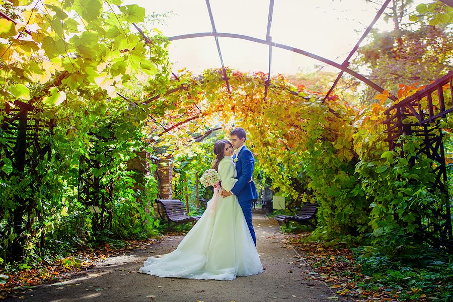 Fotógrafo de casamento Olga Starostina (olgastarostina). Foto de 17 de janeiro 2017