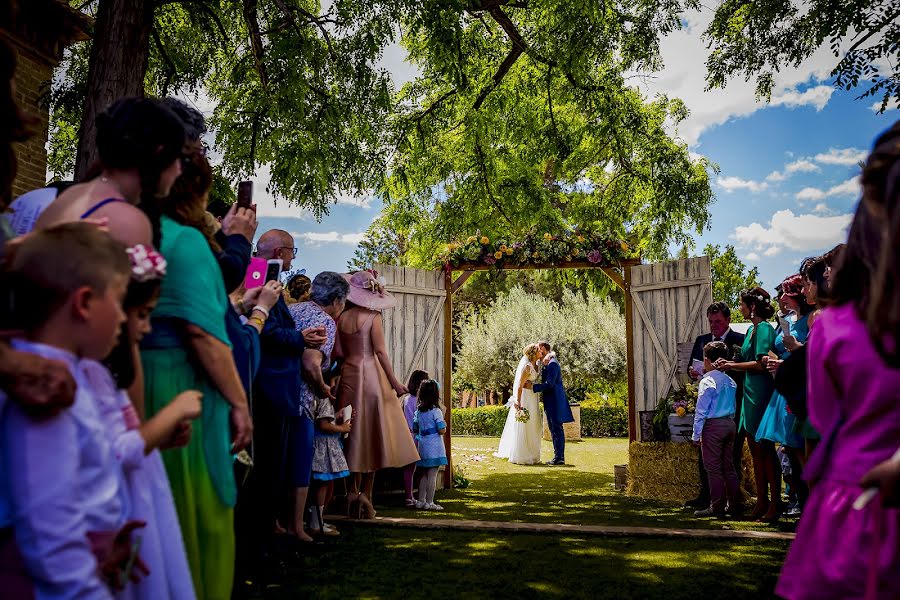 Wedding photographer Jorge Davó Sigüenza (bigoteverdejd). Photo of 6 October 2016