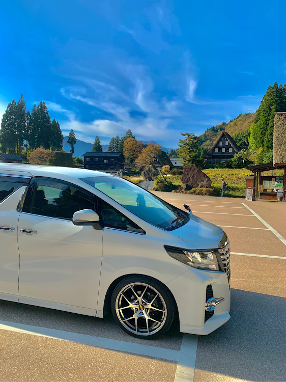 アルファードのロック画面リレー・アルファード・超車高調・RMP 025F・合掌造りに関するカスタム事例の投稿画像2枚目