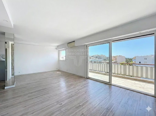 Seaside apartment with terrace 5