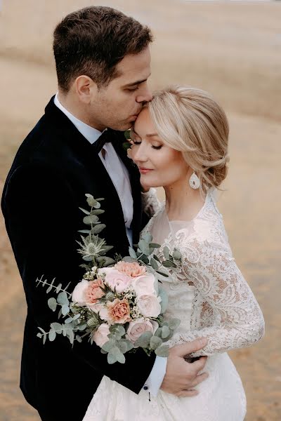 Fotógrafo de casamento Minna Sipinen (sipinen). Foto de 10 de junho 2019