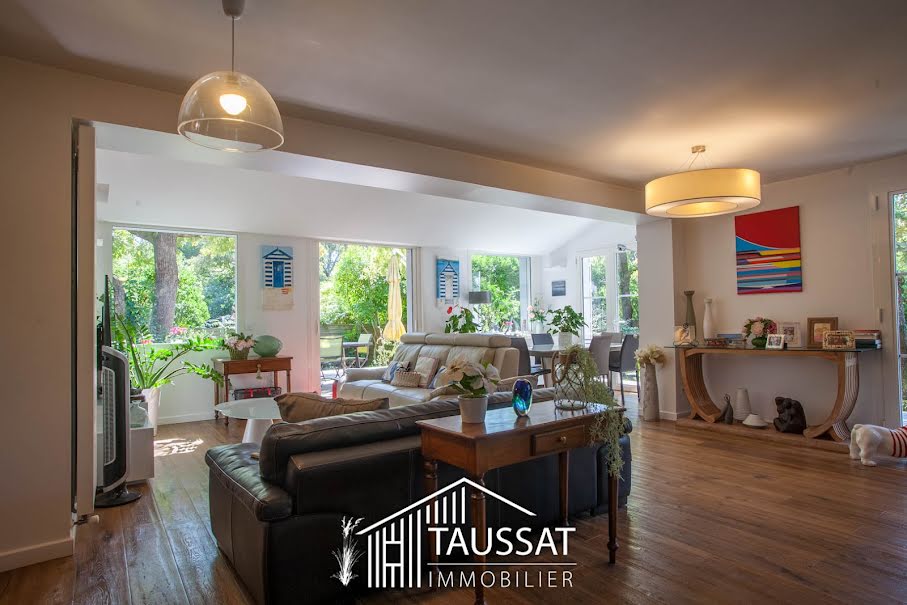 Vente maison 7 pièces 147 m² à Taussat (33138), 977 000 €