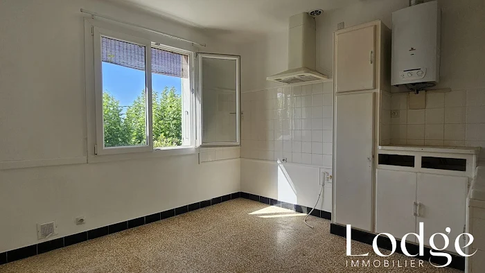 Maison à vendre, La Fare-les-Oliviers (13)