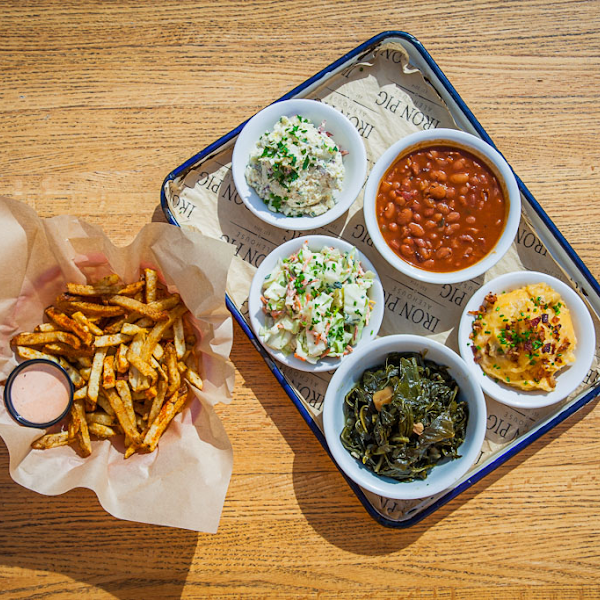 SIDES:
Cheesy Smash
Slaw
Southern Greens
Slow-smoked Beans
Hand-cut Fries
Seasonal Veggies
Potato Salad
Grilled Corn on the Cob