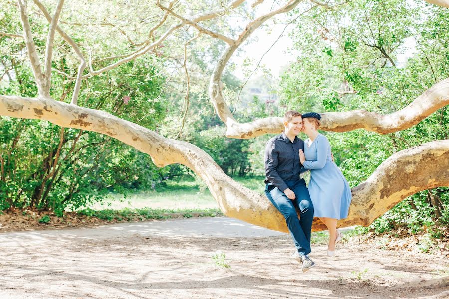 Wedding photographer Darina Mironec (darinkakvitka). Photo of 29 May 2019