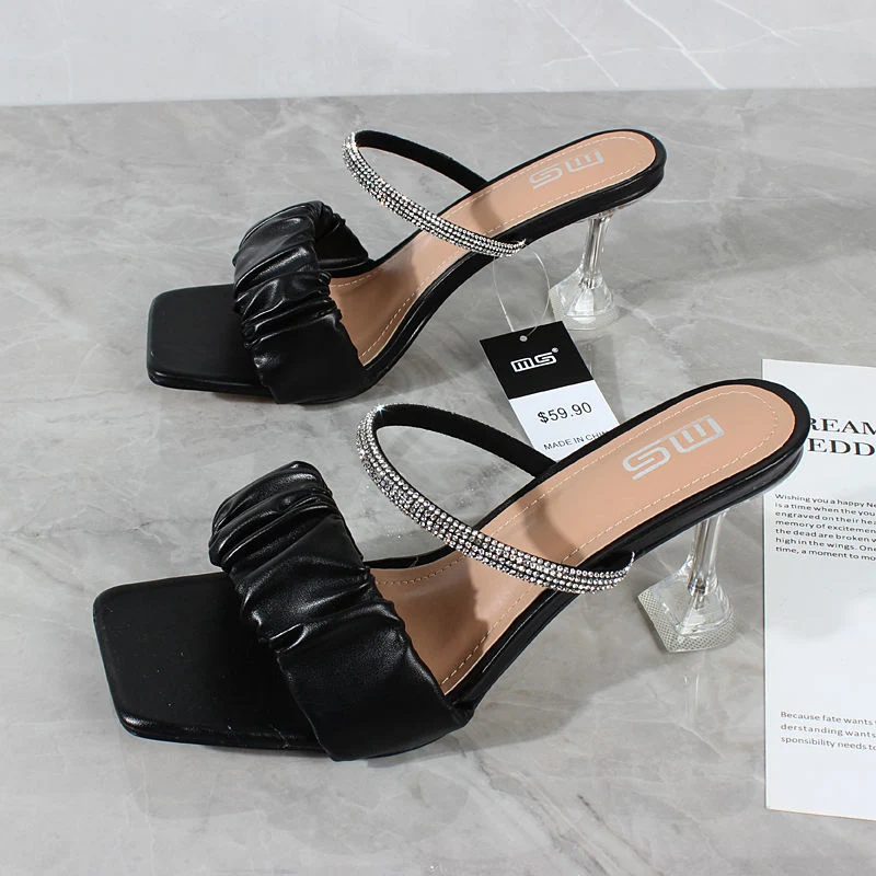 Title 6, Sandalias de tacón alto con pedrería, puntera c...