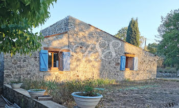 propriété à Saint-Paul-en-Forêt (83)