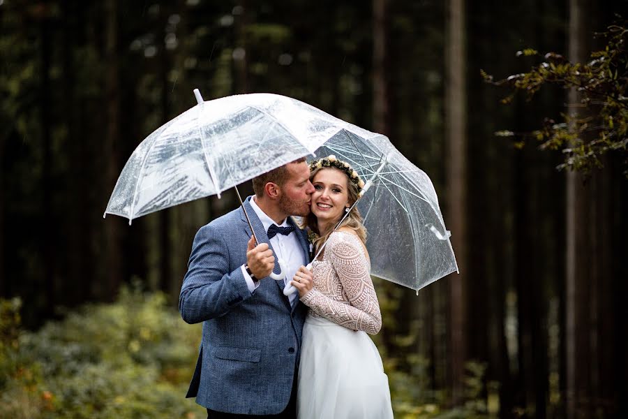 Wedding photographer Radka Minksová (radkaminksova). Photo of 15 October 2020