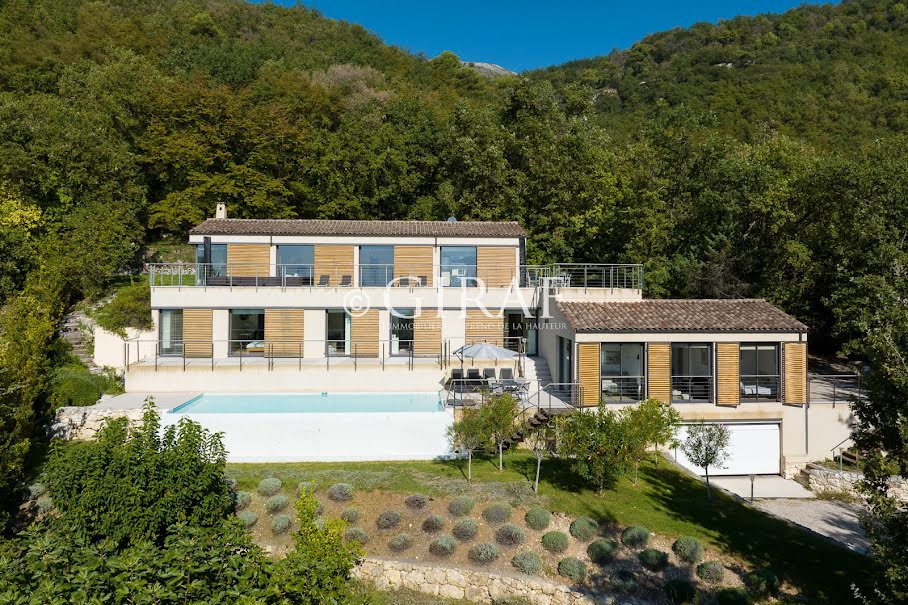 Vente villa 8 pièces 334 m² à Tourrettes-sur-Loup (06140), 2 495 000 €