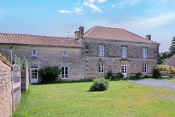 maison à Valdelaume (79)