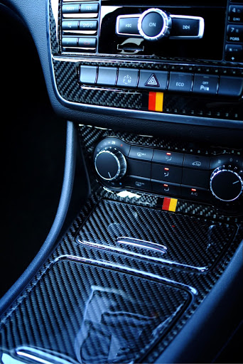 Claクーペ C117の愛車紹介 内装紹介 ベンツ Cla カーボンシート貼り付けに関するカスタム メンテナンスの投稿画像 車 のカスタム情報はcartune