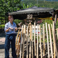 鯉魚潭樹屋餐廳