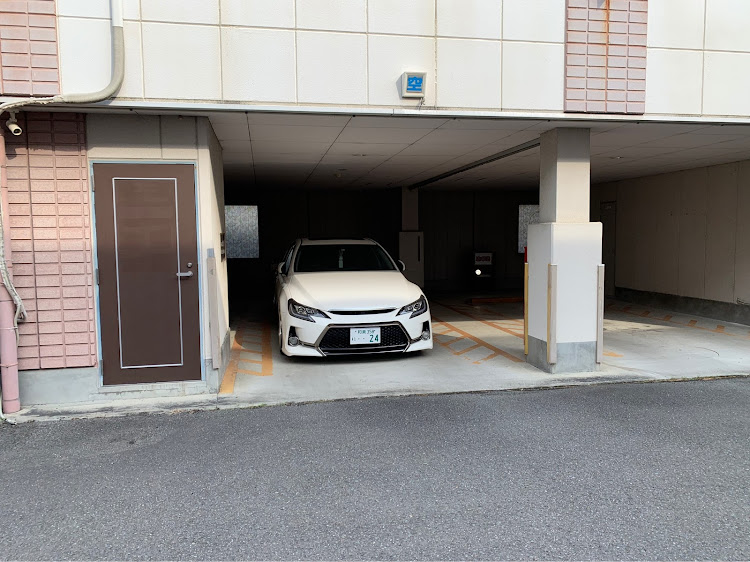 マークXのニッシーさんが投稿したカスタム事例の投稿画像3枚目