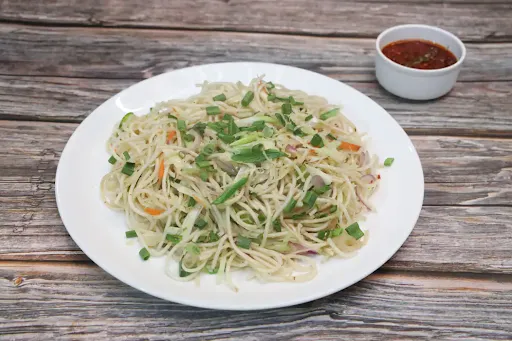 Veg Hakka Noodles