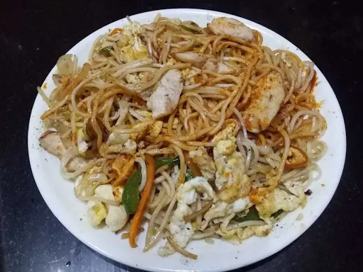 Egg Chicken Noodles