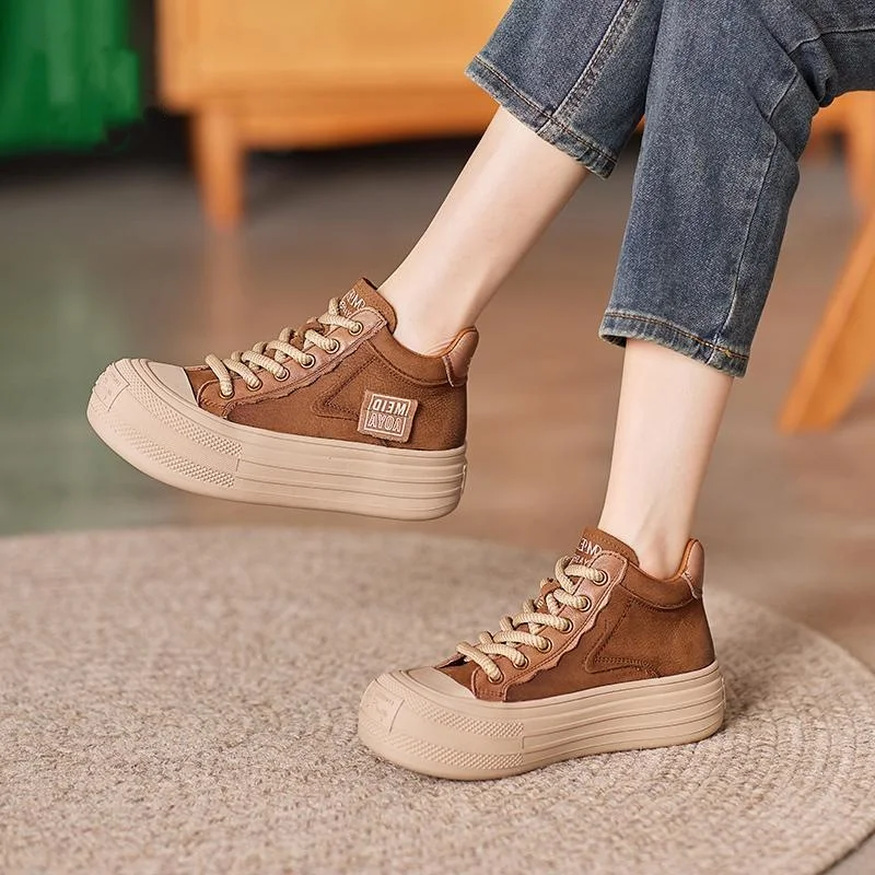 Zapatillas Gruesas con Suela Ancha, Versátiles y Feas pero Lindas. El Calzado Perfecto para un Look Único y Cómodo, Ideales para Cualquier Ocasión.