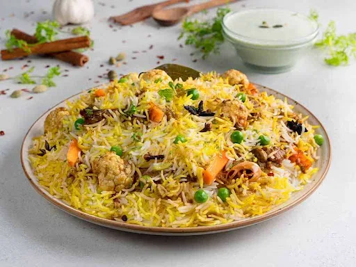 Hyderabadi Veg Biryani - Serves 1