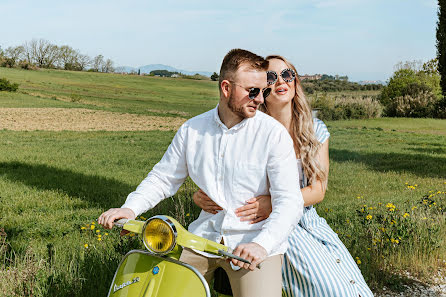 Wedding photographer Tomasz Zukowski (hellofotografia). Photo of 16 June 2023