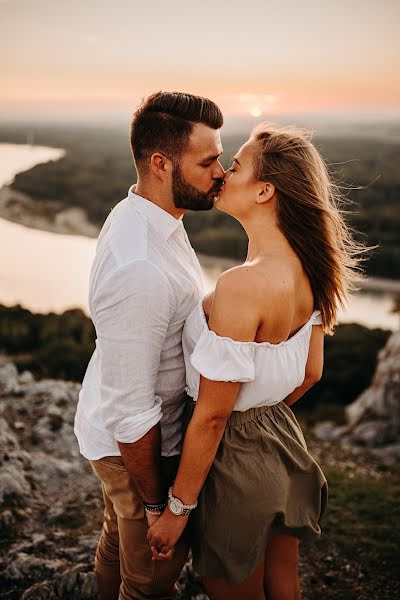 Fotografo di matrimoni Majo Peiger (majopeiger). Foto del 3 febbraio 2021