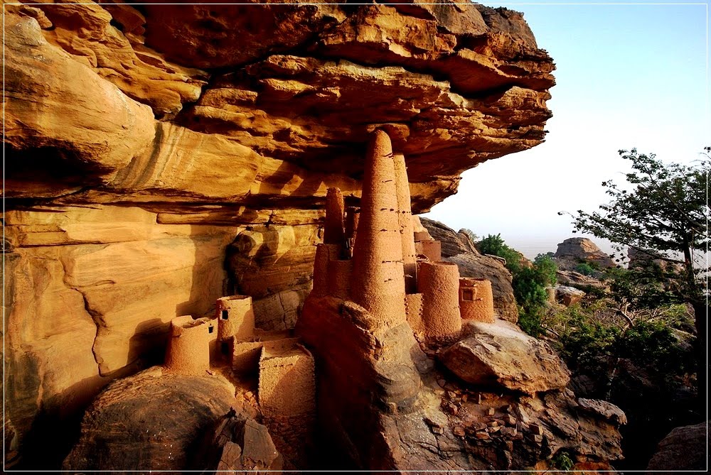 Dogon, o povo das estrelas que vive nas escarpas Bandiagara