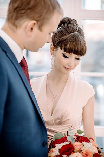 Fotógrafo de casamento Viktoriya Maslova (bioskis). Foto de 4 de outubro 2017