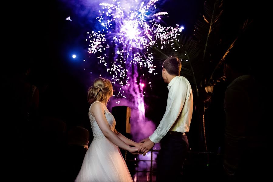 Wedding photographer Zlata Vlasova (zlatavlasova). Photo of 16 September 2017