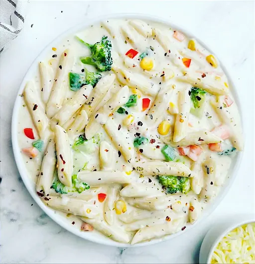 Alfredo White Sauce Pasta