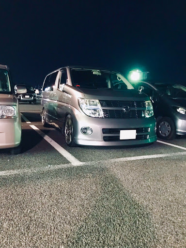 エルグランド E51のe51エルグランド 仕事終わりにパシャリ 愛車写真 Viperに関するカスタム メンテナンスの投稿画像 車のカスタム 情報はcartune