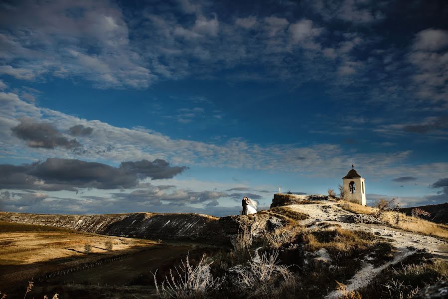 Jurufoto perkahwinan Oksana Skorpan (oxyc). Foto pada 5 April 2019