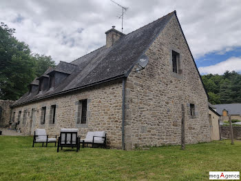 maison à Saint-Nicolas-du-Pélem (22)