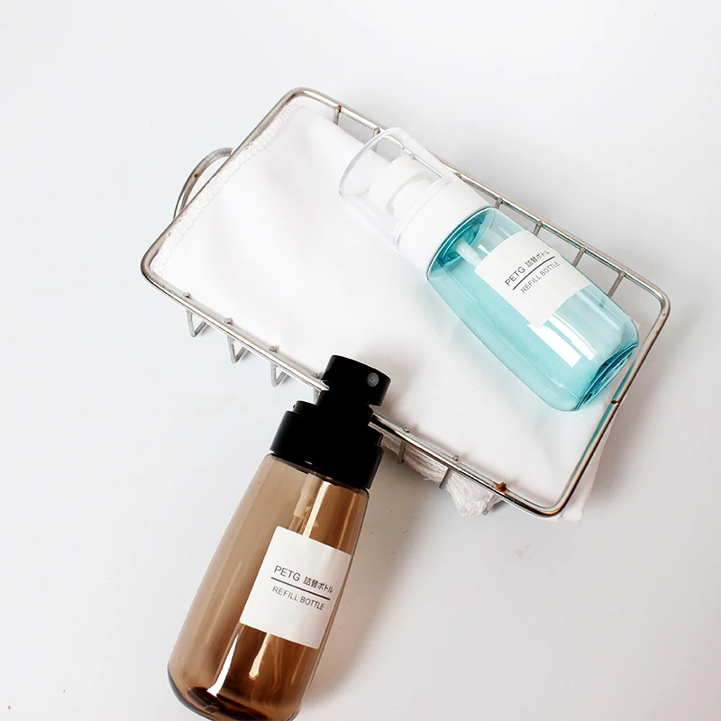 Fijne nevel reissprayfles voor cosmetica, de perfecte sub-fles om je favoriete producten mee te nemen en fris te houden.
