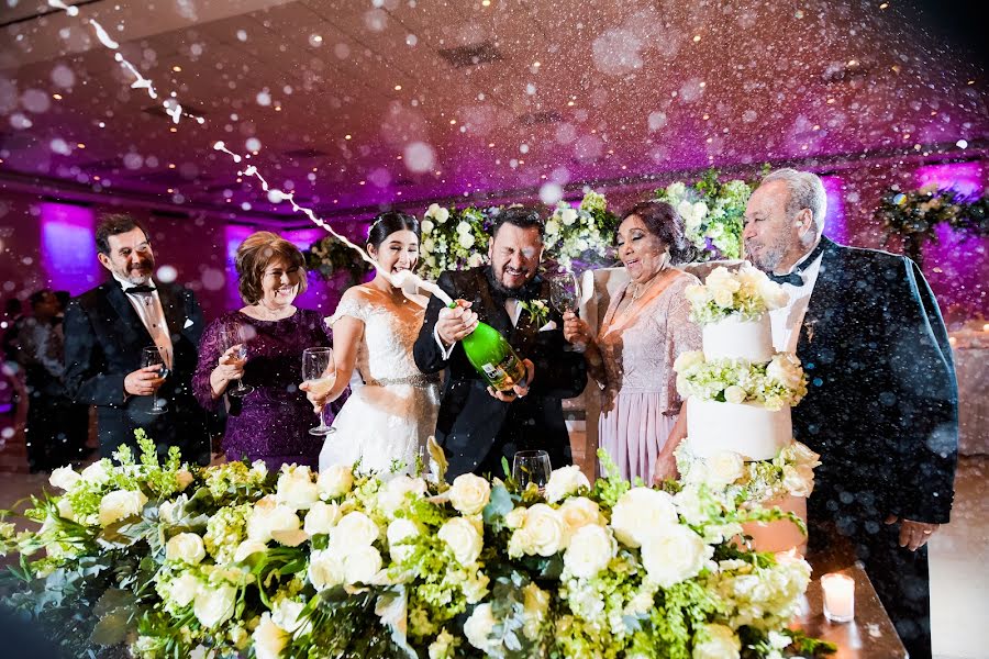 Wedding photographer Hector León (hectorleonfotog). Photo of 26 February 2020