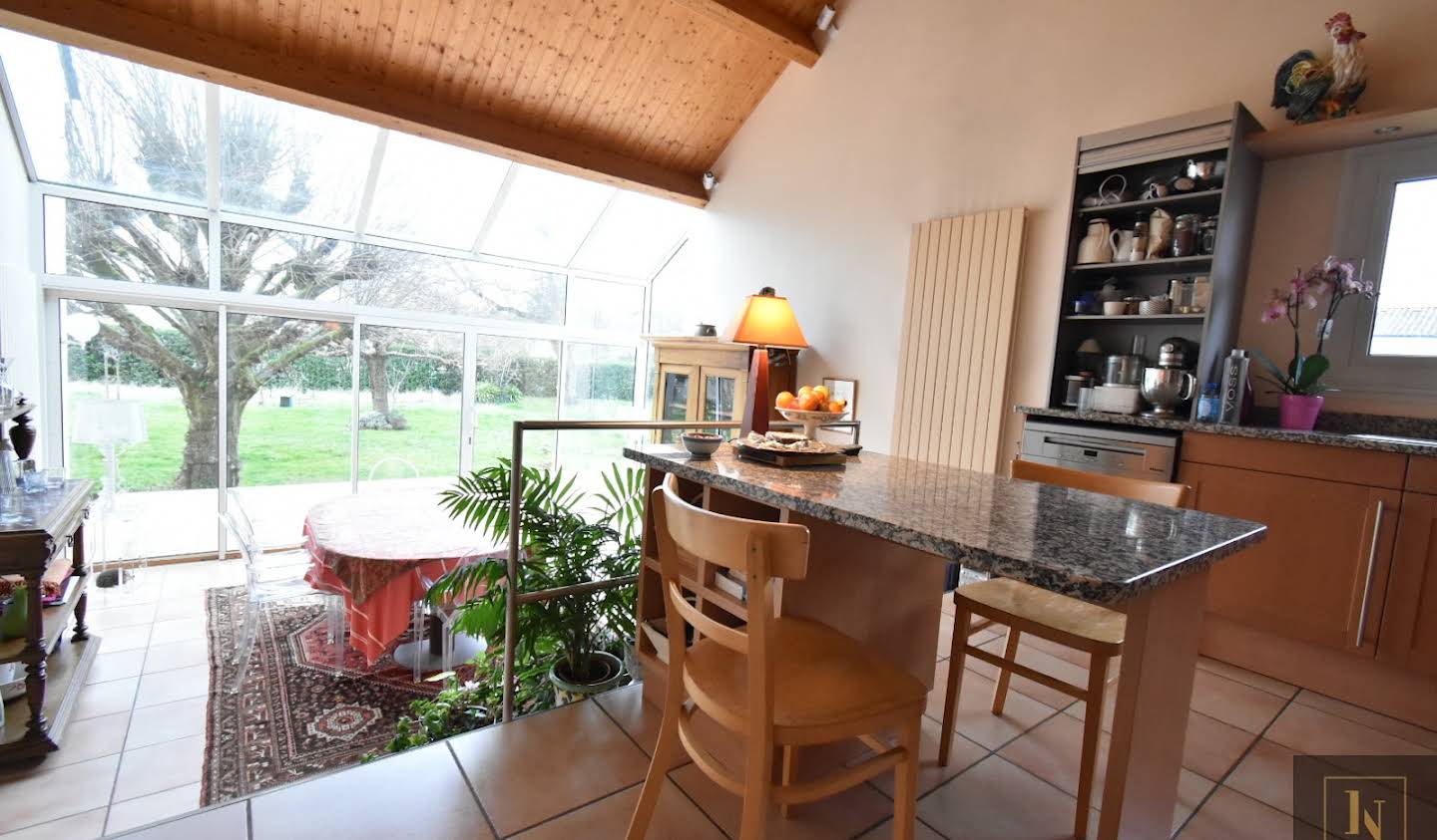 House with terrace Thouaré-sur-Loire