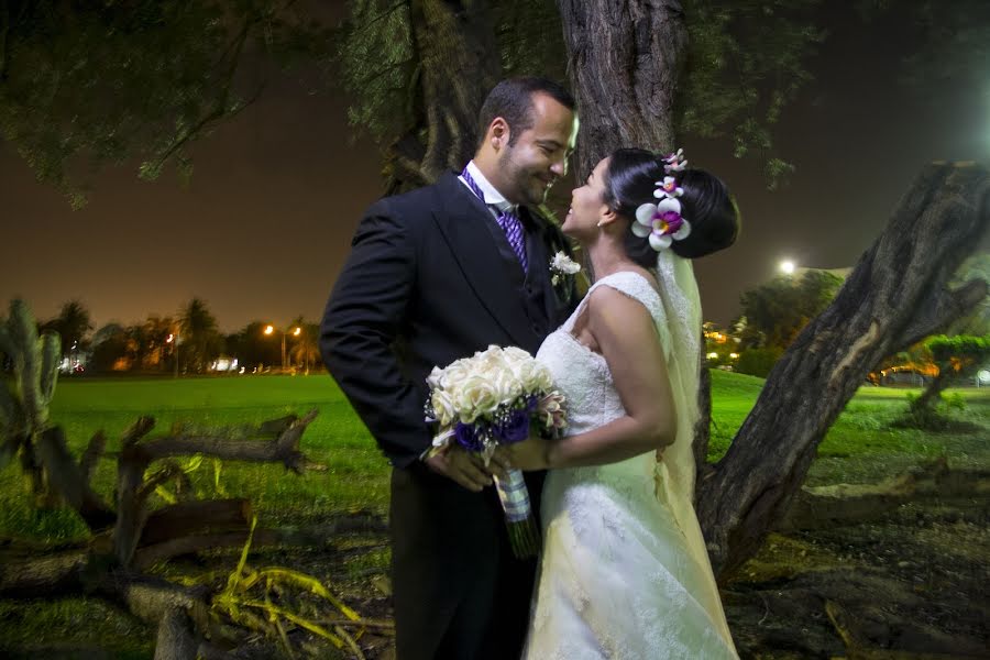 Fotografo di matrimoni Luis Guarache (luisguarache). Foto del 17 settembre 2014