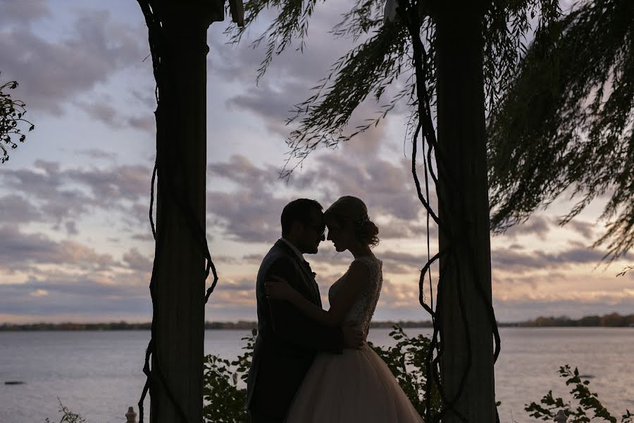 Fotógrafo de casamento Irina Sysoeva (irasysoeva). Foto de 27 de junho 2022