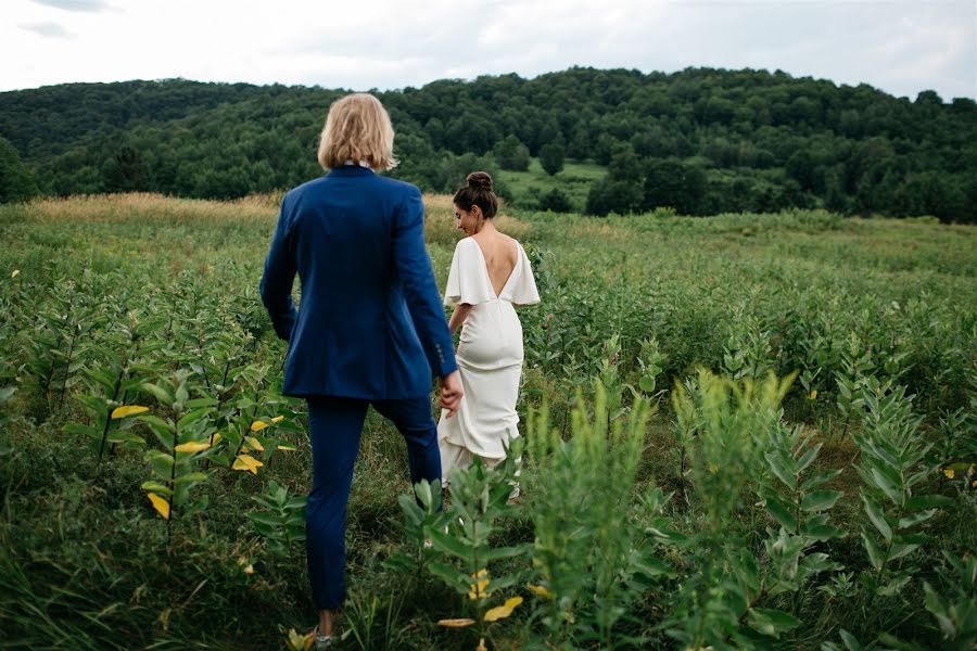 Fotografo di matrimoni Ella Mack (tea-oranges). Foto del 2 maggio 2019