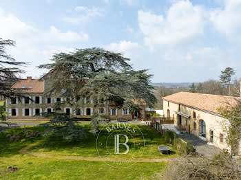 château à Nogaro (32)