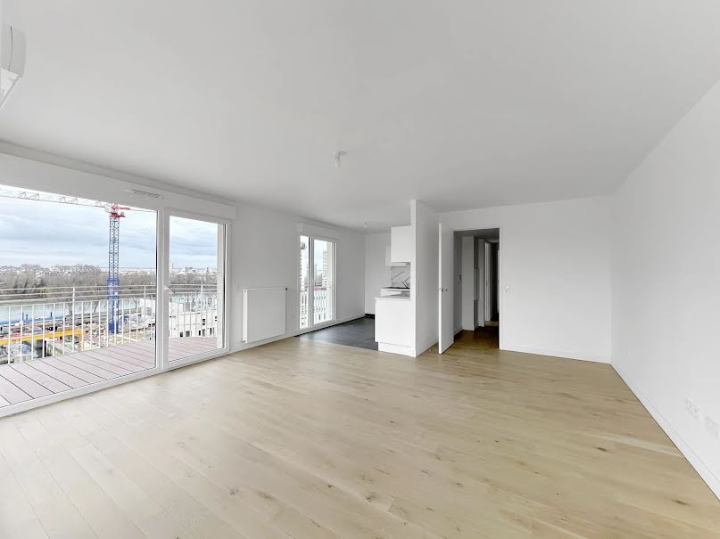 Location  appartement 5 pièces 100.7 m² à Clichy (92110), 2 513 €