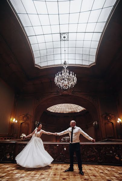 Fotógrafo de casamento Taras Noga (taraskin777). Foto de 4 de julho 2020