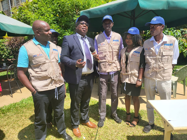 MCK chairman Maina Muiruri speaking to the press in Kirinyaga on Thursday, March 3, 2022