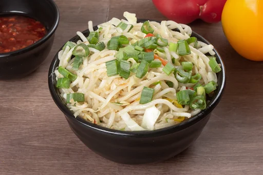 Veg Hakka Noodle