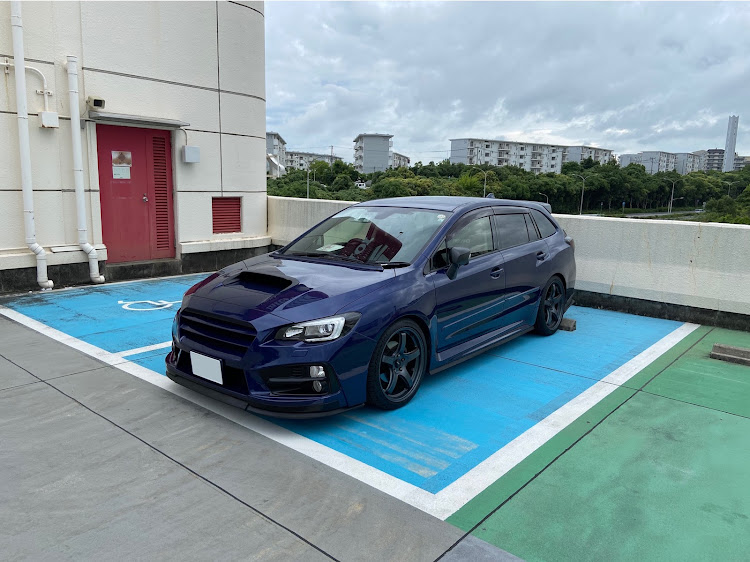レヴォーグのWRX S4・愛着・ラピスブルーパールに関するカスタム事例の投稿画像3枚目