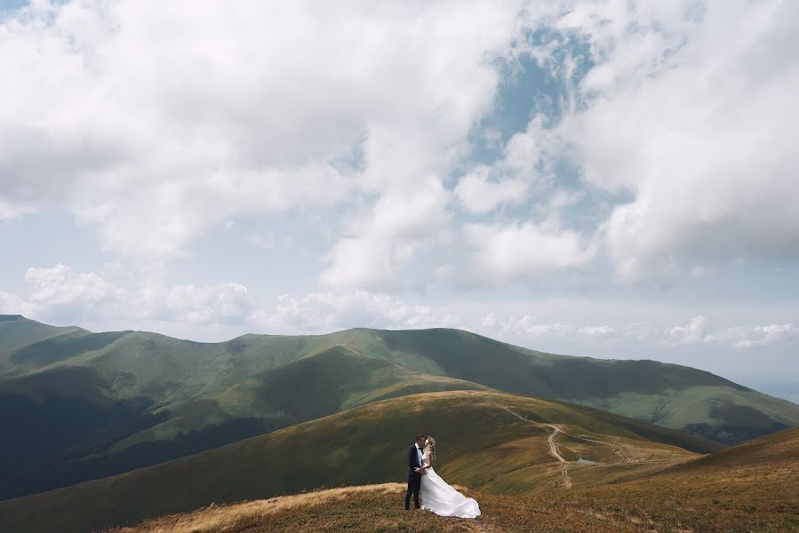 Fotógrafo de bodas Oleh Kolos (mowf). Foto del 30 de diciembre 2021