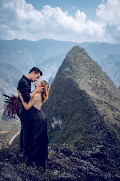 Fotógrafo de casamento Phạm Hưởng (hagiang). Foto de 26 de abril 2020