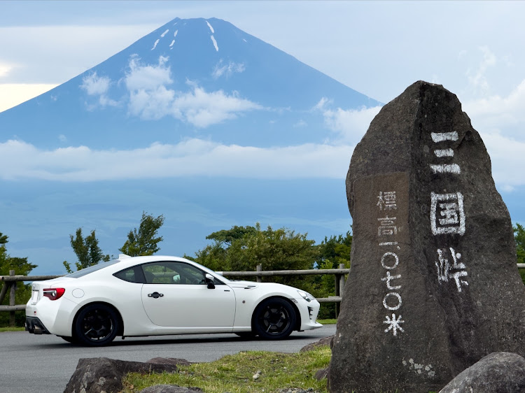 86のドライブ・三国峠・箱根スカイライン・芦ノ湖スカイラインに関するカスタム事例の投稿画像1枚目