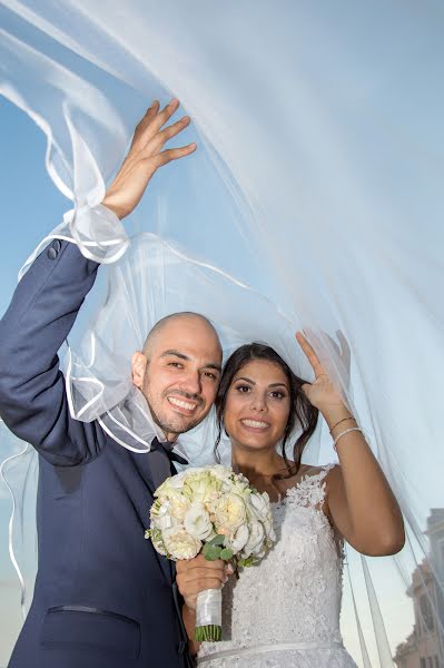 Wedding photographer Elena Kargina (ekar). Photo of 20 March 2019