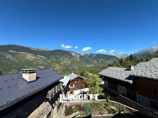 Maison avec jardin et terrasse 1