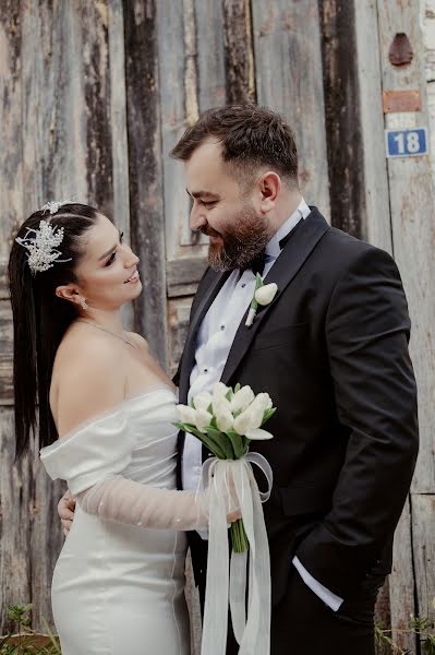 Fotografo di matrimoni Hüseyin ARIKAN (huseyinarikan). Foto del 6 dicembre 2021