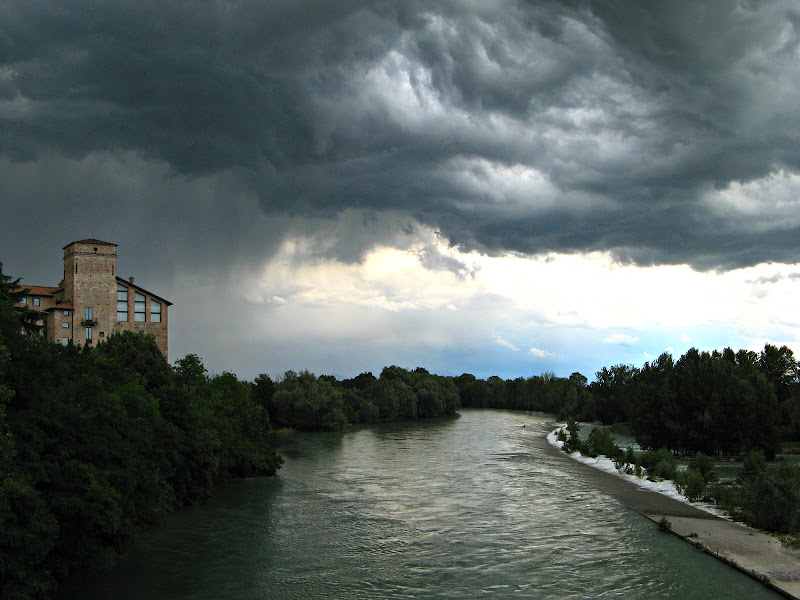 C'è un temporale in arrivo... di donyb