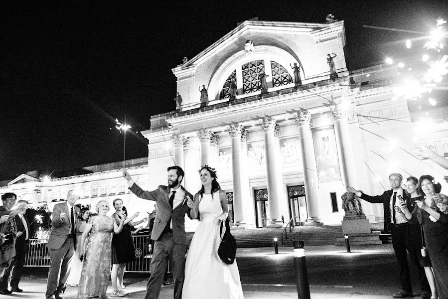 Fotografo di matrimoni Sarah Corbett (sarahcorbett). Foto del 30 agosto 2019